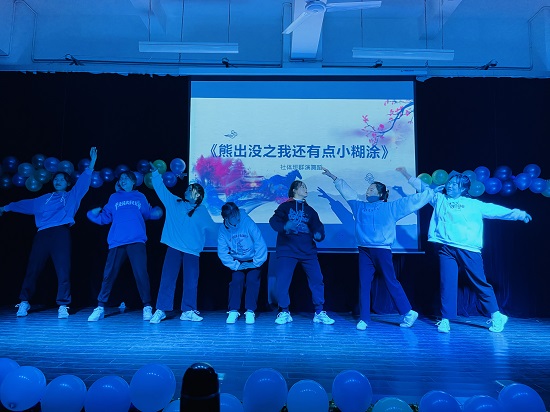 说明: C:\Users\Administrator\Desktop\九州·体育(中国)官方网站举办2021年迎新文艺表演大赛2021.12.15\九州·体育(中国)官方网站举办2021年迎新文艺表演大赛2021.12.15\7.jpg