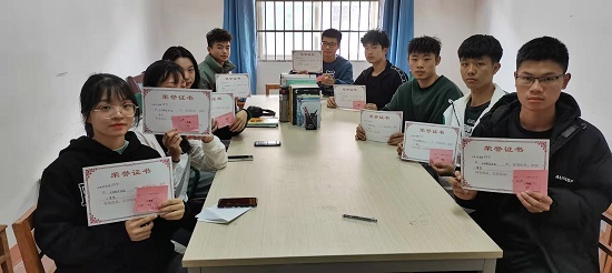 说明: C:\Users\Administrator\Desktop\九州·体育(中国)官方网站举办文明宿舍评比活动\九州·体育(中国)官方网站举办文明宿舍评比活动\1fbd83d2de51fa80b76aaba130f3769.jpg