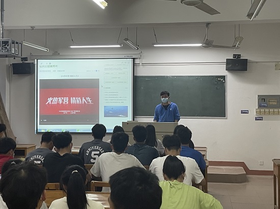 说明: C:\Users\Administrator\Desktop\九州·体育(中国)官方网站开展大学生征兵宣传工作2022.4.11\1.jpg