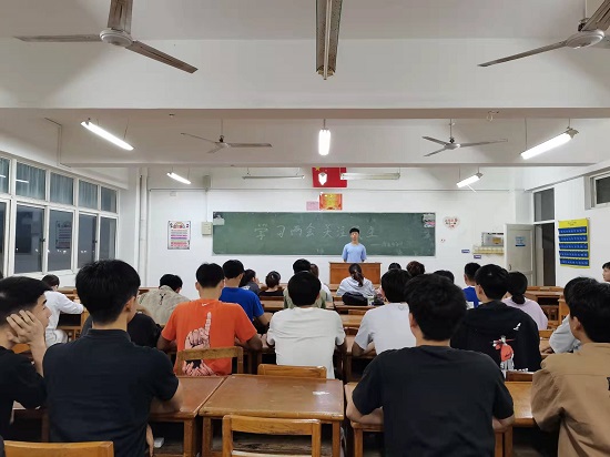 说明: C:\Users\Administrator\Desktop\九州·体育(中国)官方网站开展学习两会精神主题团日活动2022.3.15(1)\九州·体育(中国)官方网站开展学习两会精神主题团日活动2022.3.15\5.jpg