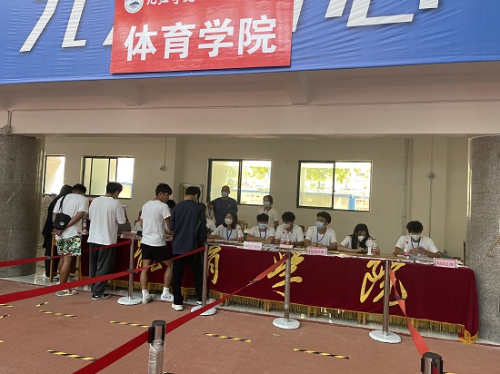 说明: C:\Users\Administrator\Desktop\九州·体育(中国)官方网站2022年迎新工作圆满结束2022.919\九州·体育(中国)官方网站2022年迎新工作圆满结束2022.919\2.jpg