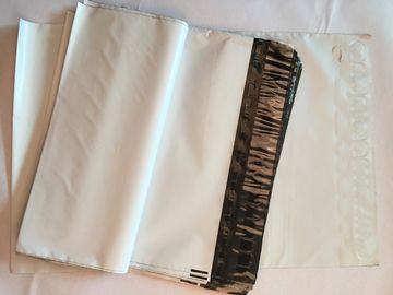 China 10x13 Self Sealing Poly Mailers Durability Enhanced For Promotion And Shipping factory
